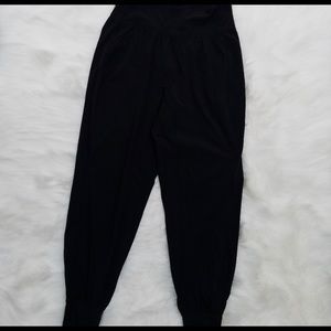 Lululemon black sweatpants jogger pant
